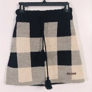 Artesania Black White Buffalo Alpaca Wool Mini Skirt Size Small